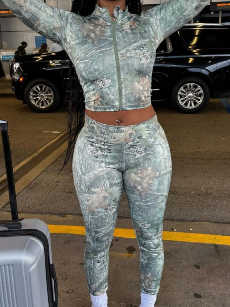 Zip Up Crop Top and Leggings Set - Diverse Creations & CompanyZip Up Crop Top and Leggings SetGreen